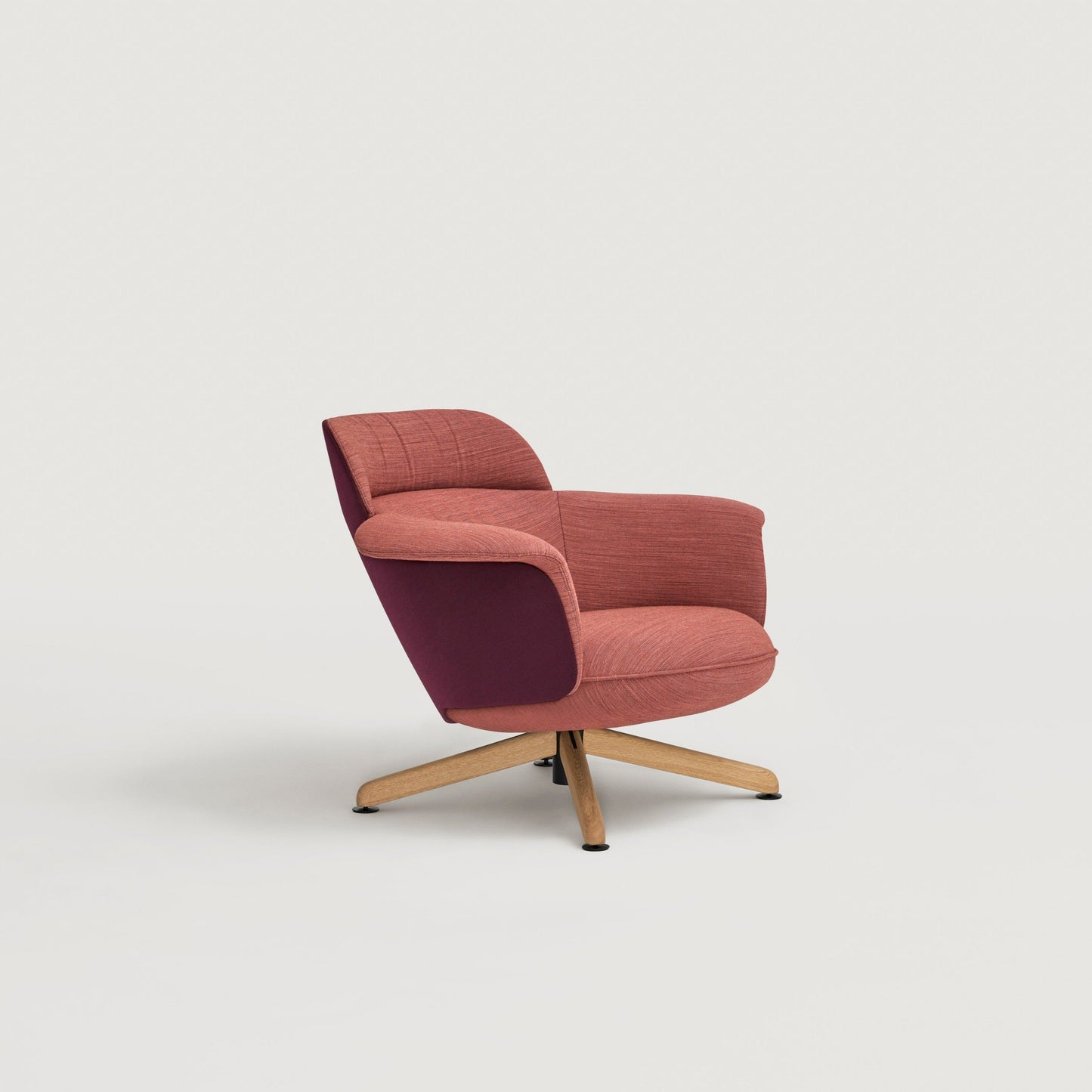 Chaise longue rembourrée Ulis avec base en bois de chêne