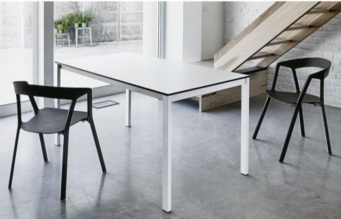 Fauteuil Compas - Livraison rapide