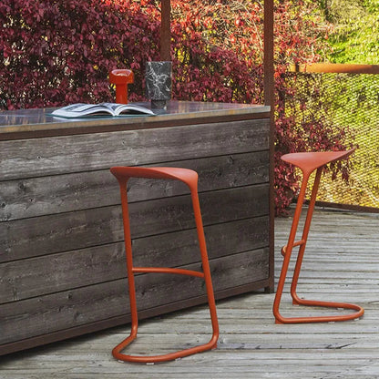 Comptoir croisé et tabouret de bar