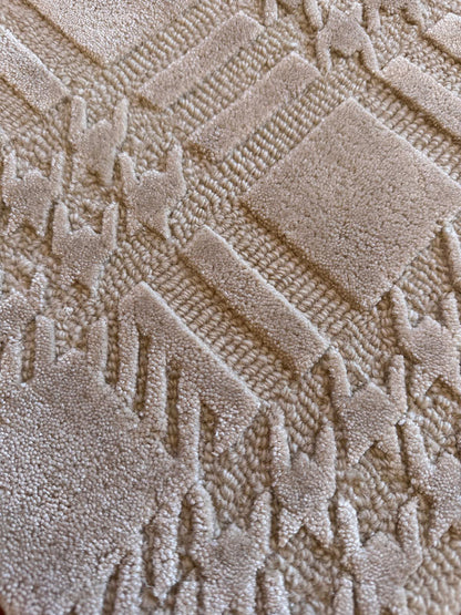 Tapis tufté main à carreaux inspiré de Chanel