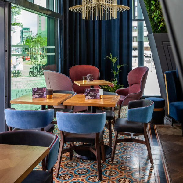 Fauteuil rembourré Croissant 571