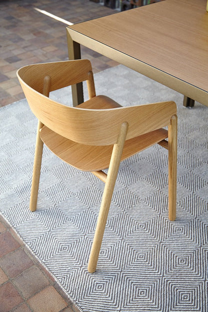 Chaise en bois Mava