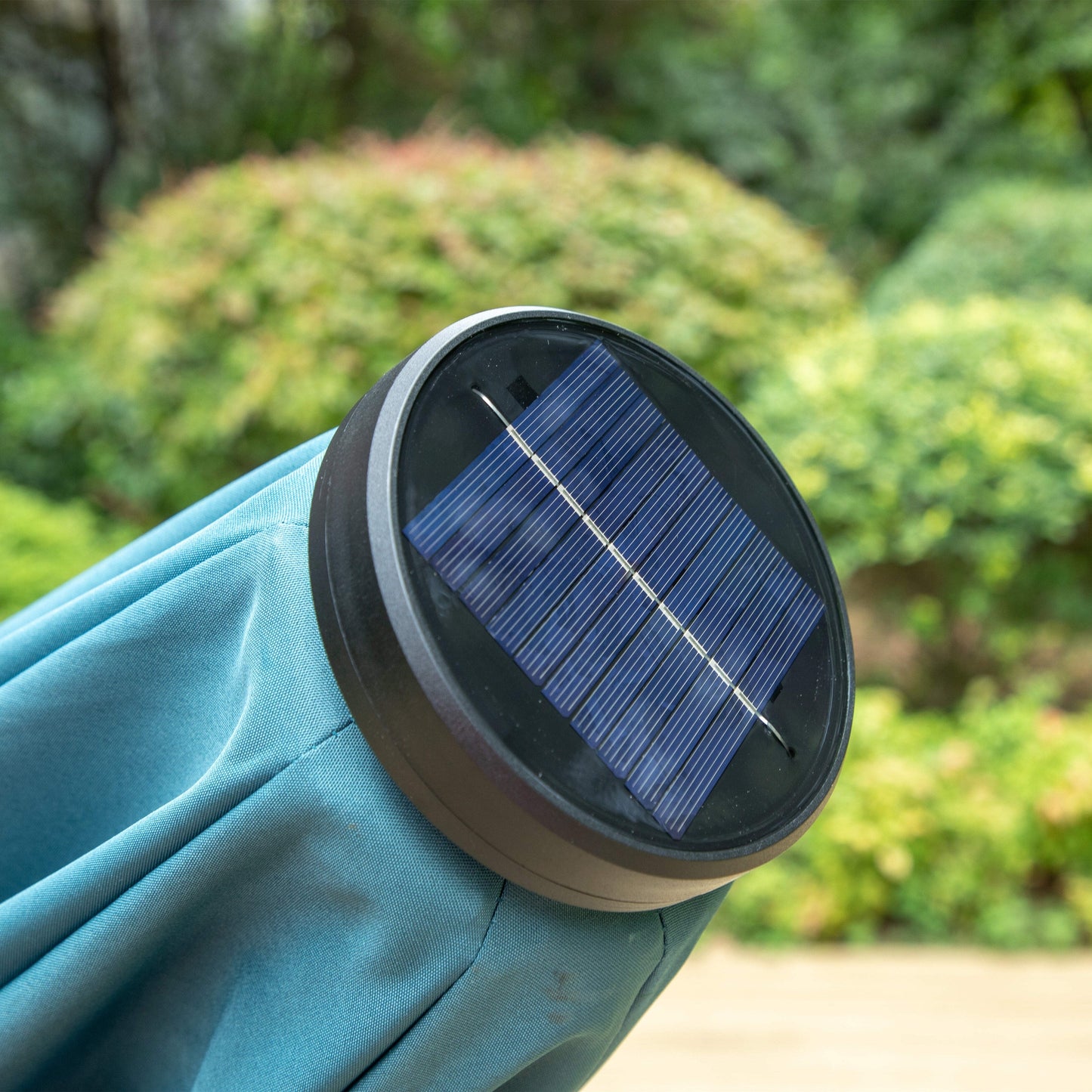 Parasol de terrasse inclinable à 3 niveaux de 10 pieds de MAISON ARTS, parasol d'extérieur à double ventilation avec lumières LED