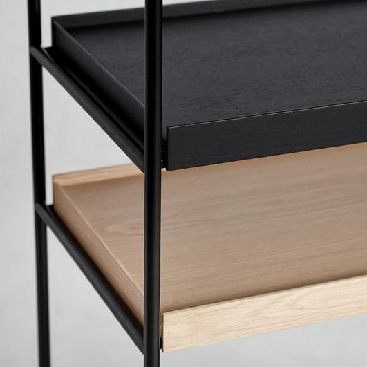 Étagère à plateaux