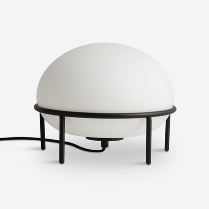 Lampe de table à pompe