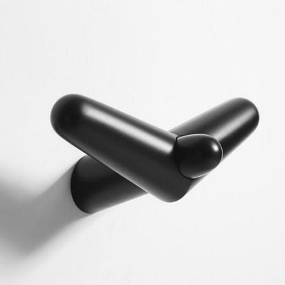 Crochet d'aile de queue