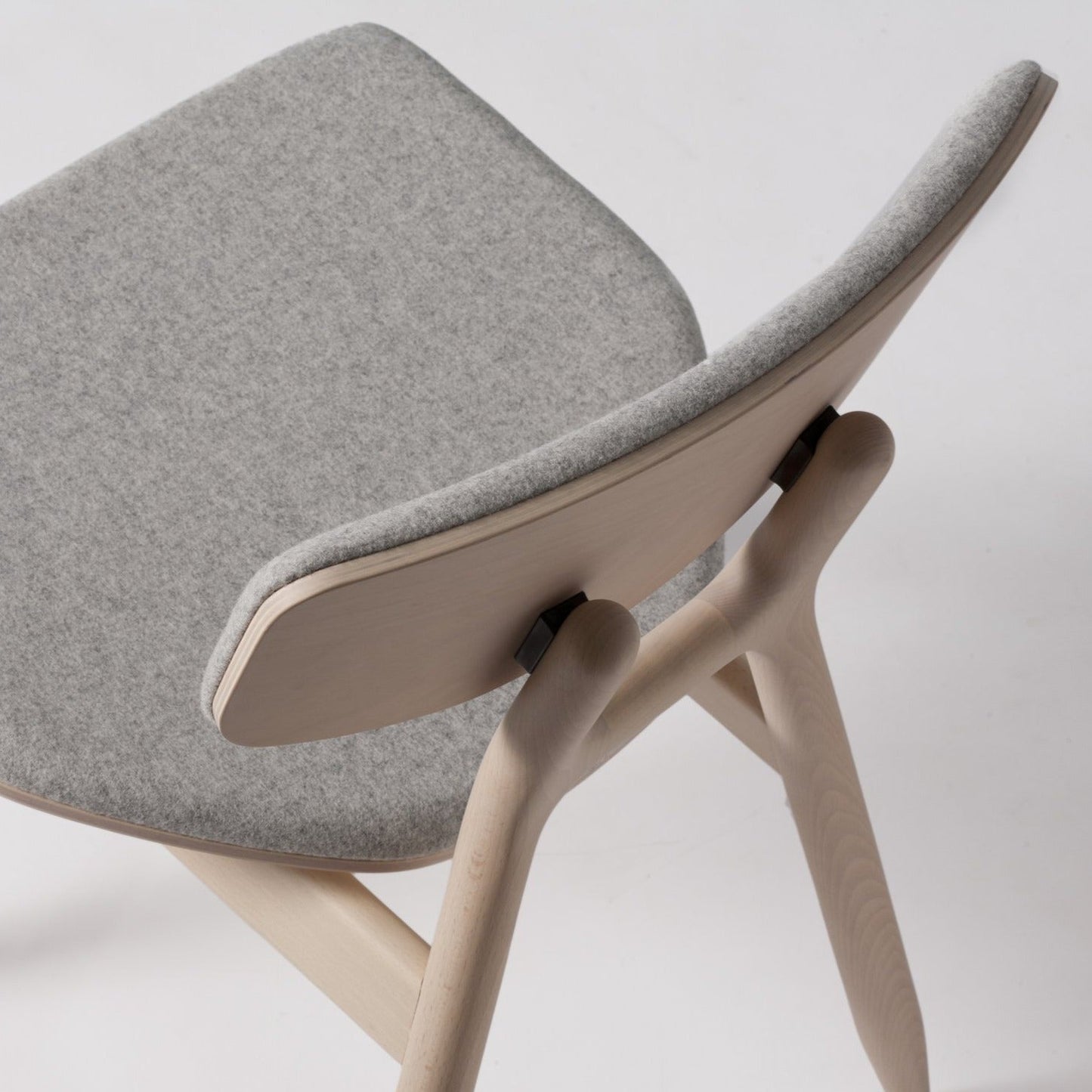 Chaise Eco 500P - Semi-rembourrée