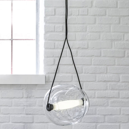 Lampe suspendue à LED simple Capsula
