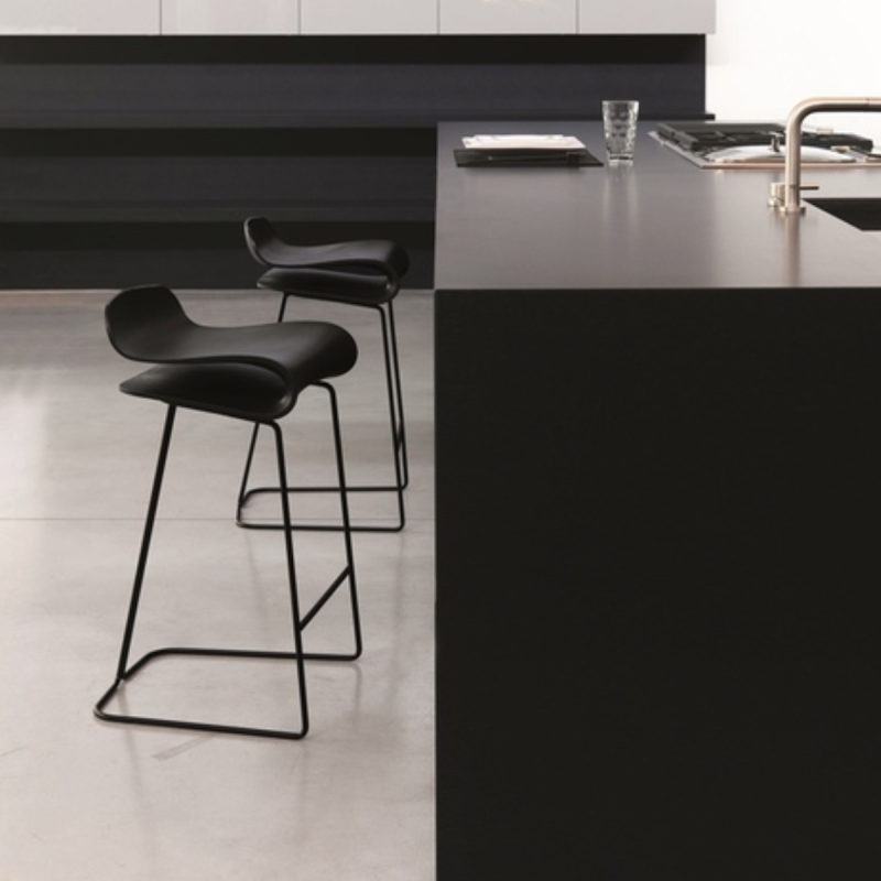 Tabouret BCN à base traîneau