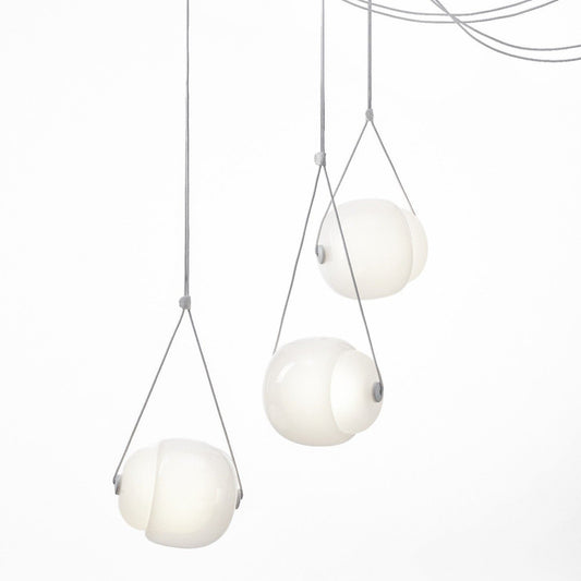 Lampe suspendue triangulaire Capsula