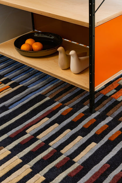 Tapis touffeté à la main marron corail sur le devant