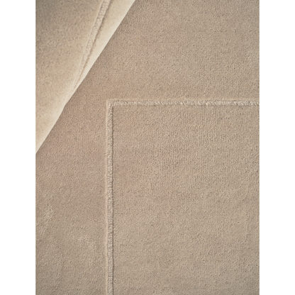 Tapis fait main avec poème linéaire