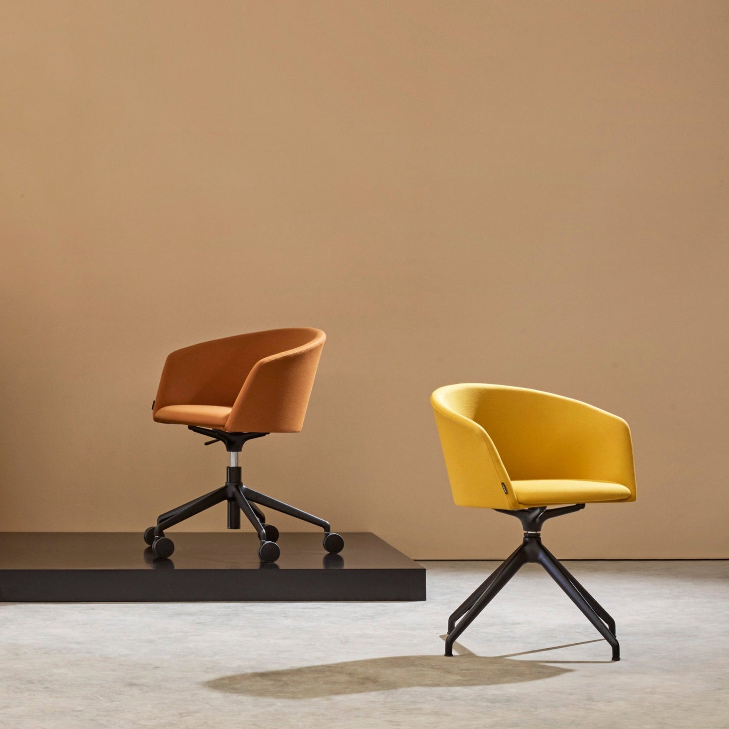 Chaise de bureau Moon 663DR - Pivotante avec roulettes