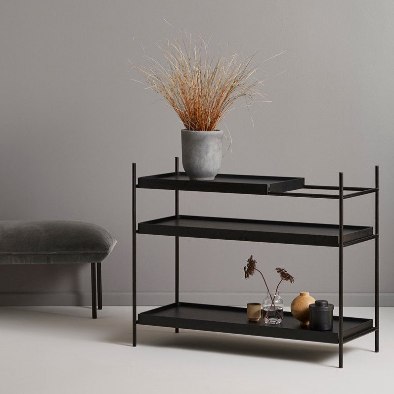 Étagère à plateaux