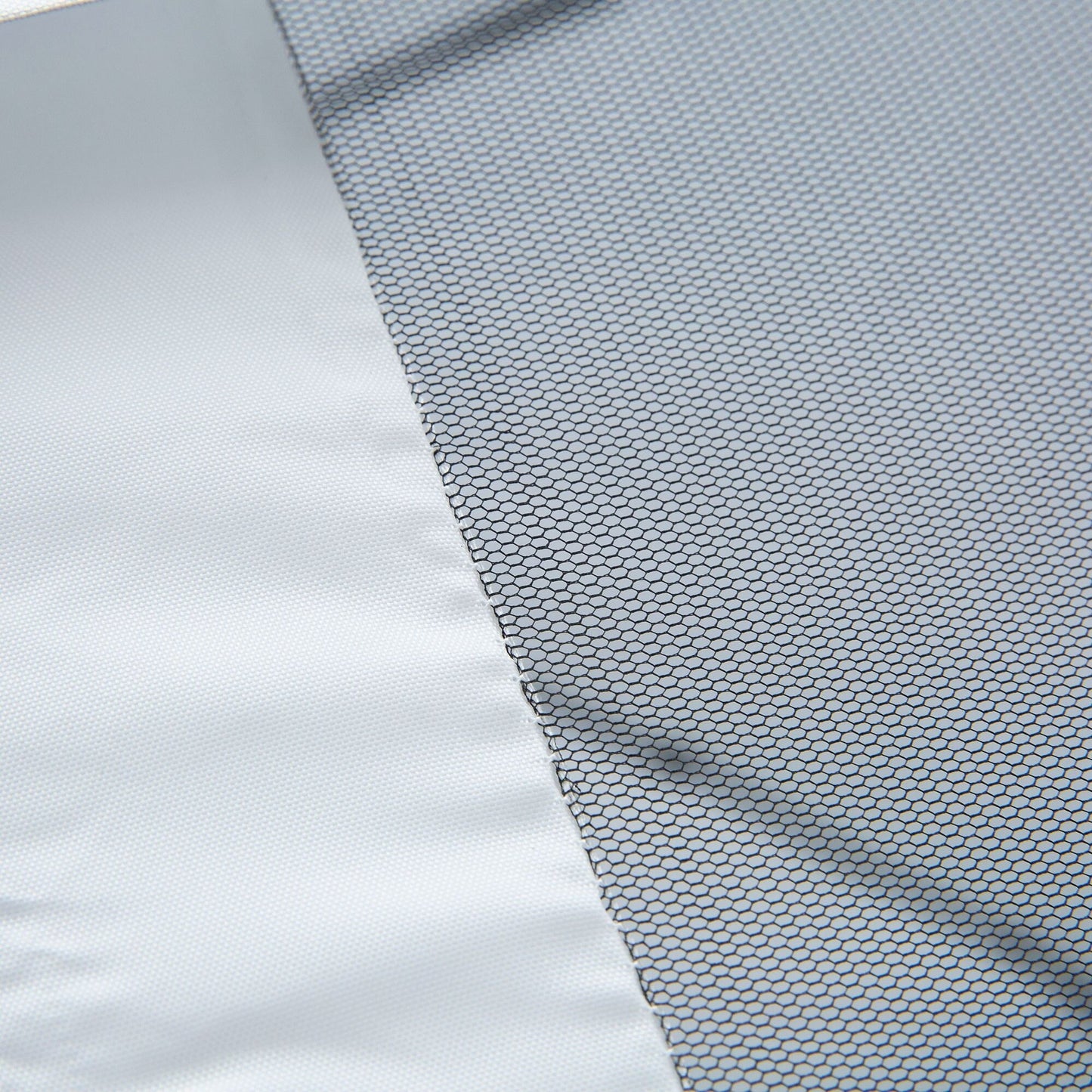 Auvent pop-up robuste Outsunny 10' x 10' avec filet latéral en maille amovible, conception d'installation facile, événement de fête en plein air