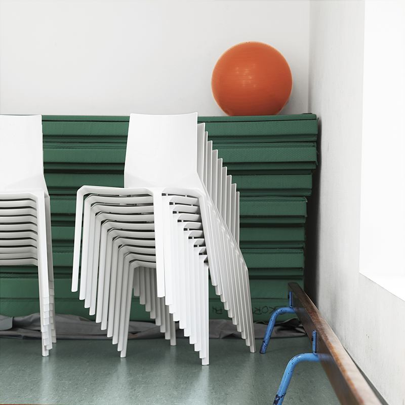 Chaise empilable Plana - Livraison rapide