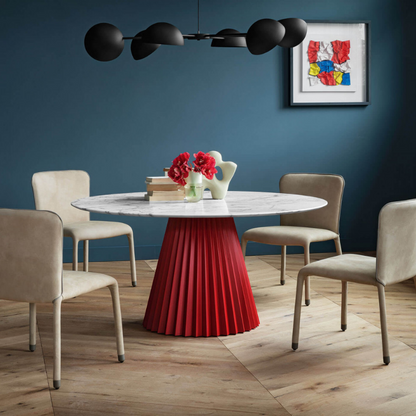 Table à manger plissée