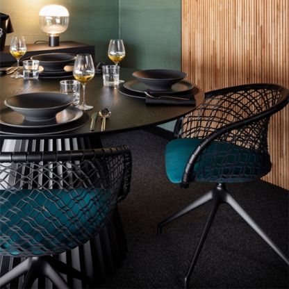 Table à manger plissée