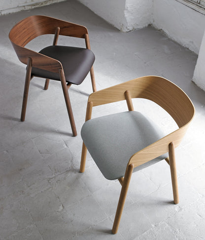 Chaise rembourrée Mava