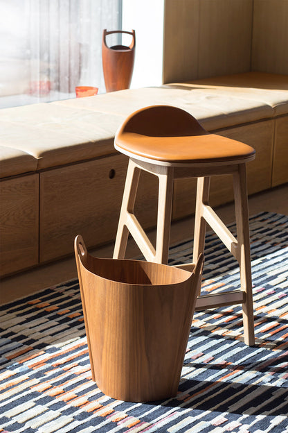 Tapis touffeté à la main marron corail sur le devant