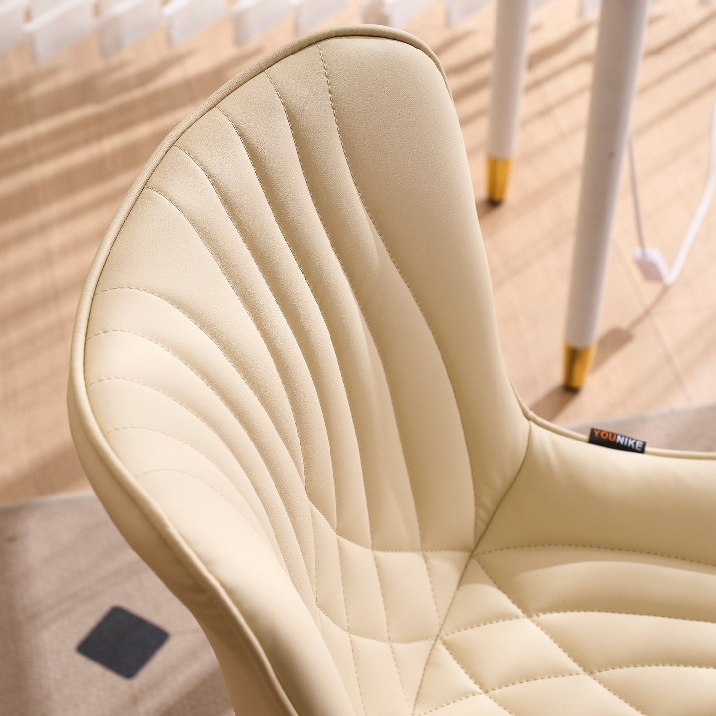 Lot de 2 chaises de salle à manger modernes en cuir rembourré sans accoudoirs