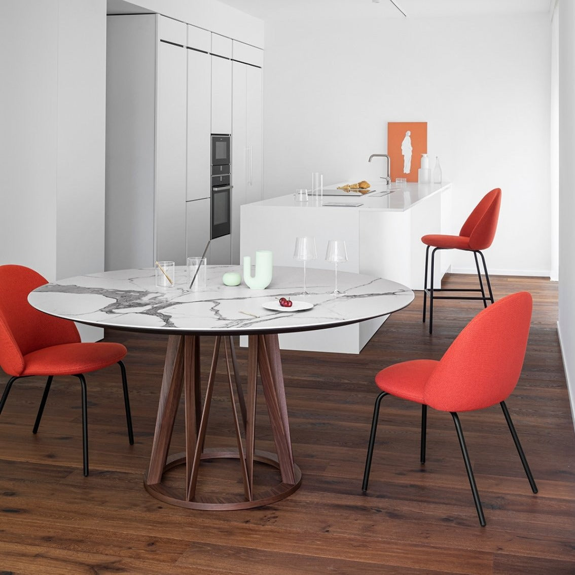 Chaise Iola avec base en acier