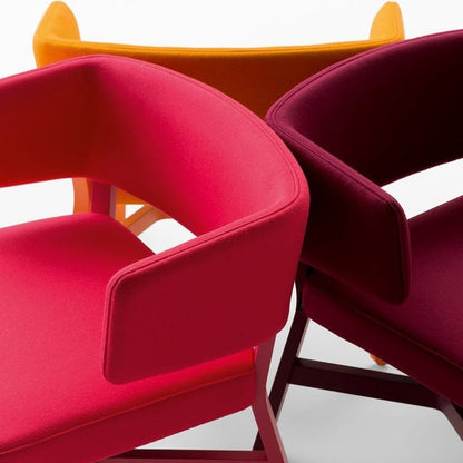 Fauteuil rembourré Croissant 572