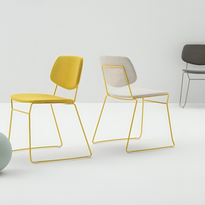 Chaise de poupée à cadre en acier 554