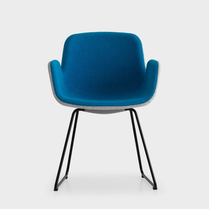 Fauteuil à piètement luge Pass 