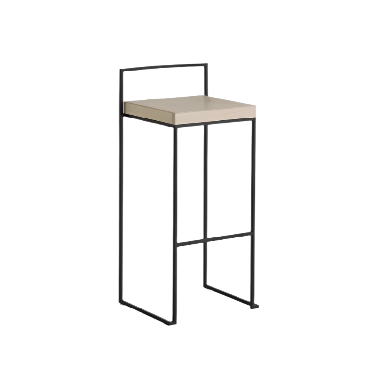 Tabouret empilable à base traîneau Cubo