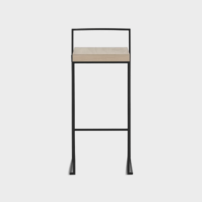 Tabouret empilable à base traîneau Cubo