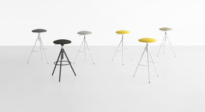 Tabouret pivotant rembourré Wil