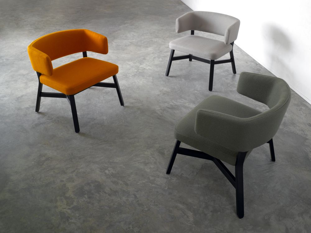 Fauteuil rembourré Croissant 572