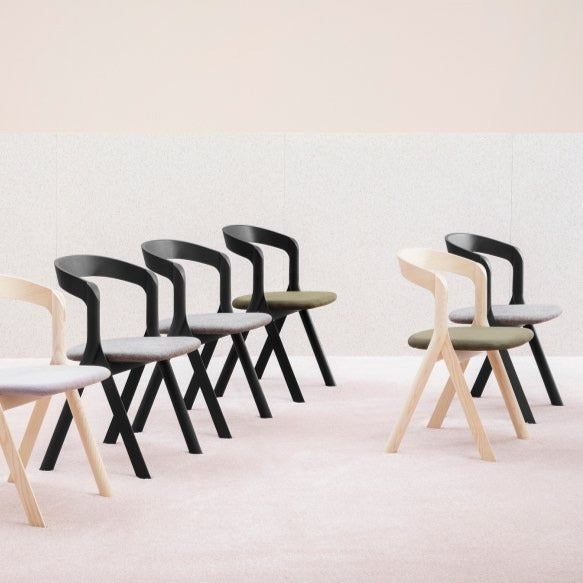 Chaise en bois Diverge