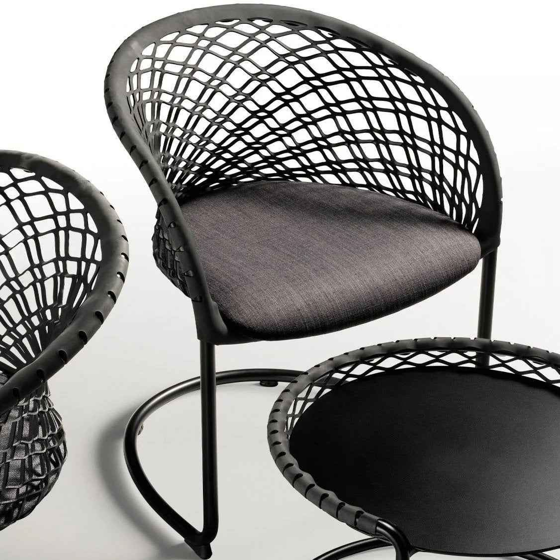 Fauteuil P47 PM TS-CU avec piètement cantilever en métal