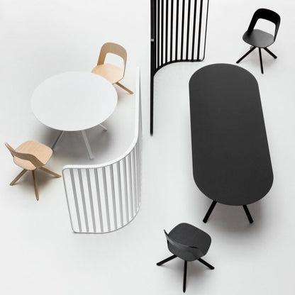 Chaise pivotante en bois Arco