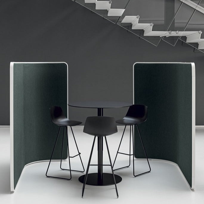 Tabouret de bar Miunn avec base en luge