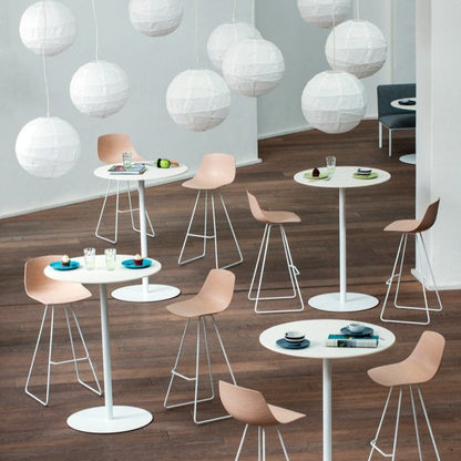 Tabouret de bar Miunn avec base en luge