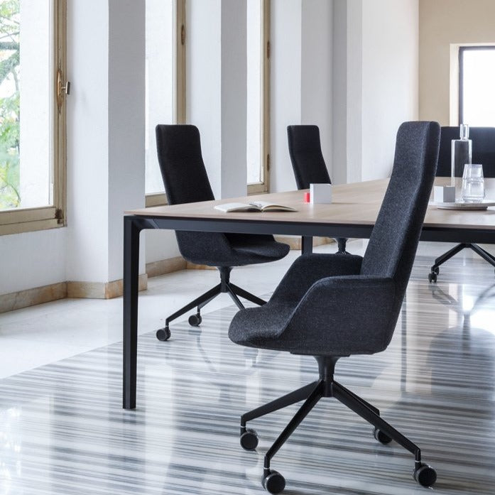 Fauteuil de bureau Uno avec base pyramidale à 5 branches