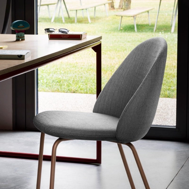 Chaise Iola avec base en acier