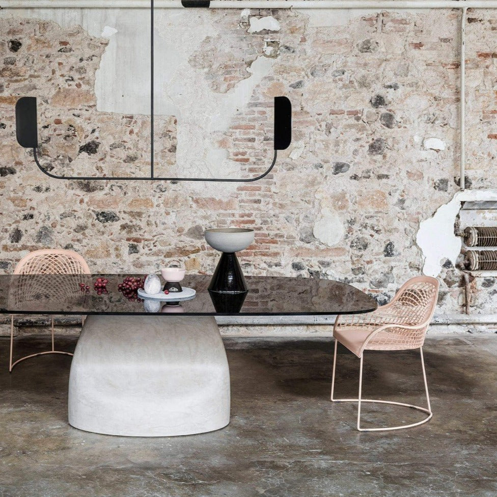 Table à manger en forme de tonneau Gran Sasso