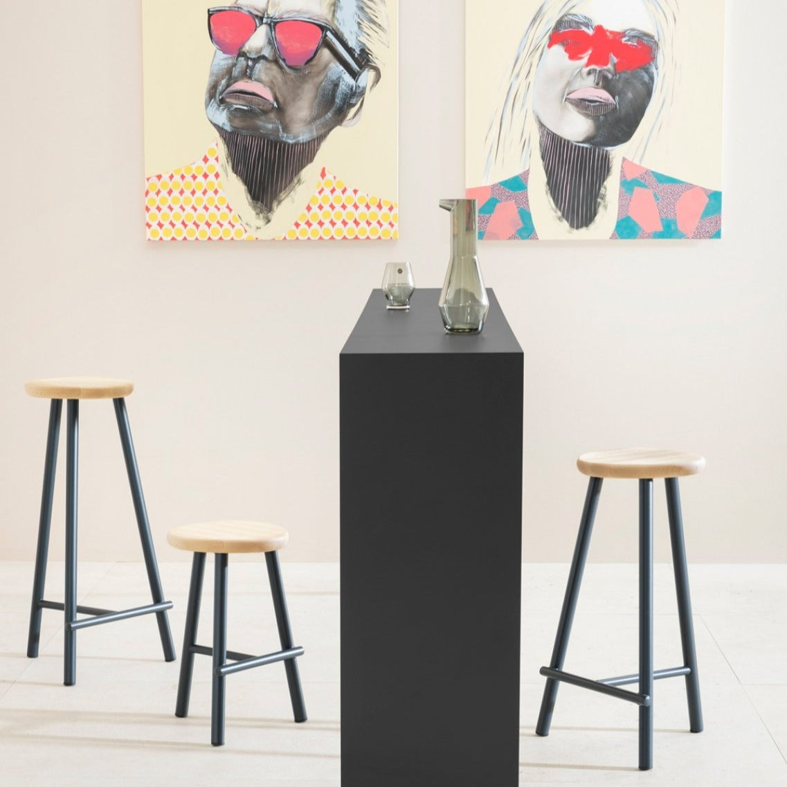 Tabouret à trois pieds Milk