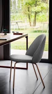 Chaise Iola avec base en acier