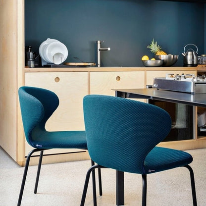 Chaise de salle à manger Mula avec base en acier tubulaire