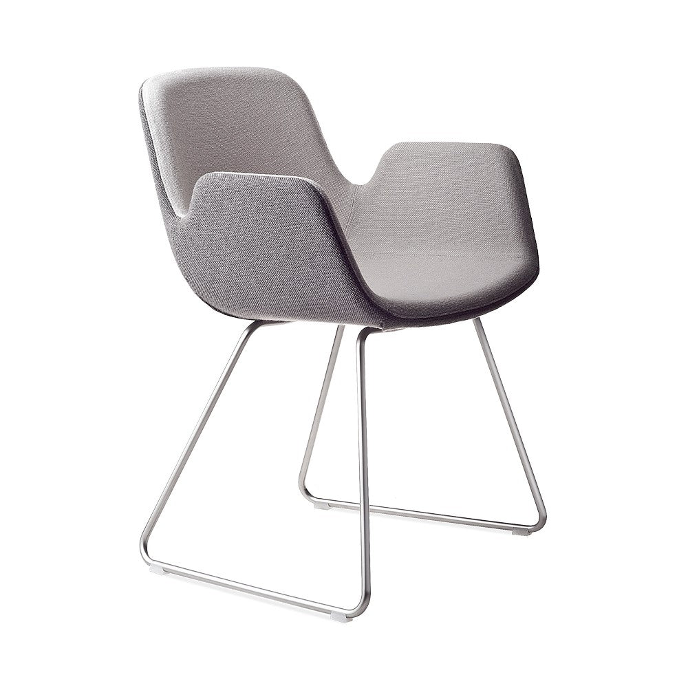 Fauteuil à piètement luge Pass 