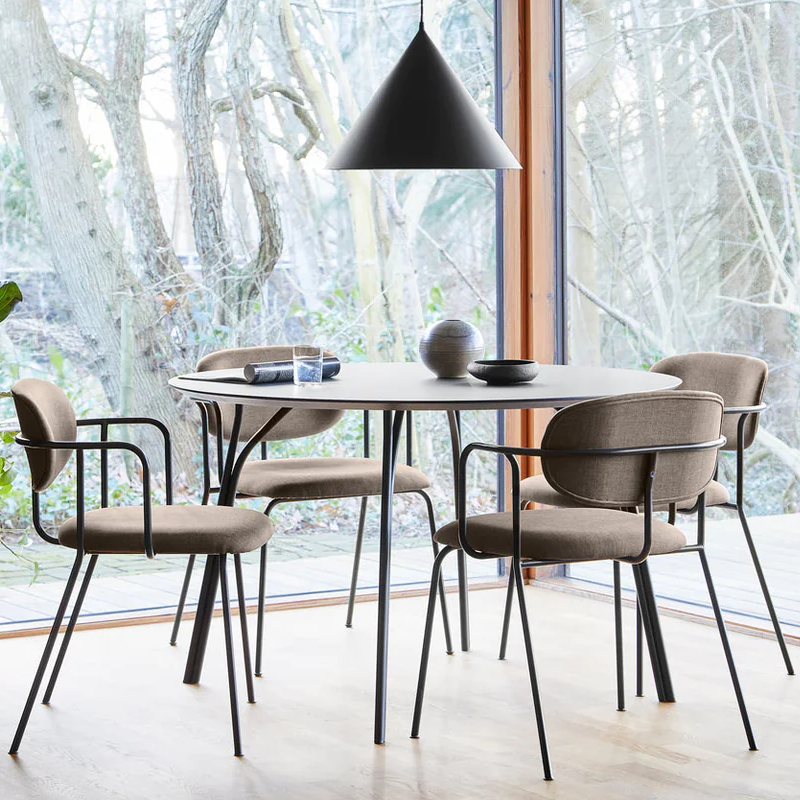 Table à manger en forme d'arbre