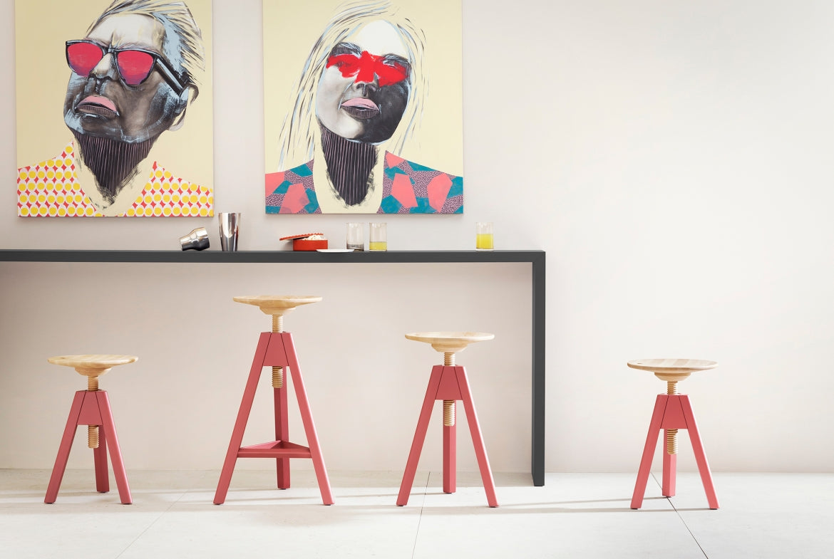 Tabouret à trois pieds Vitos