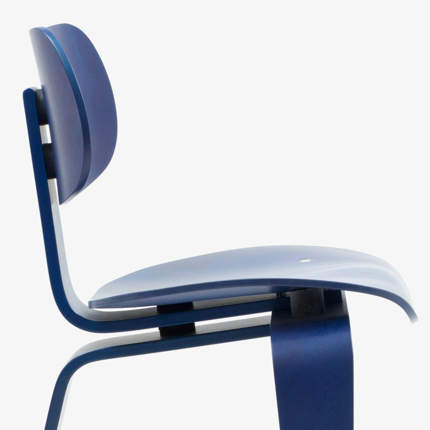 Chaise en bois Eiermann SE42